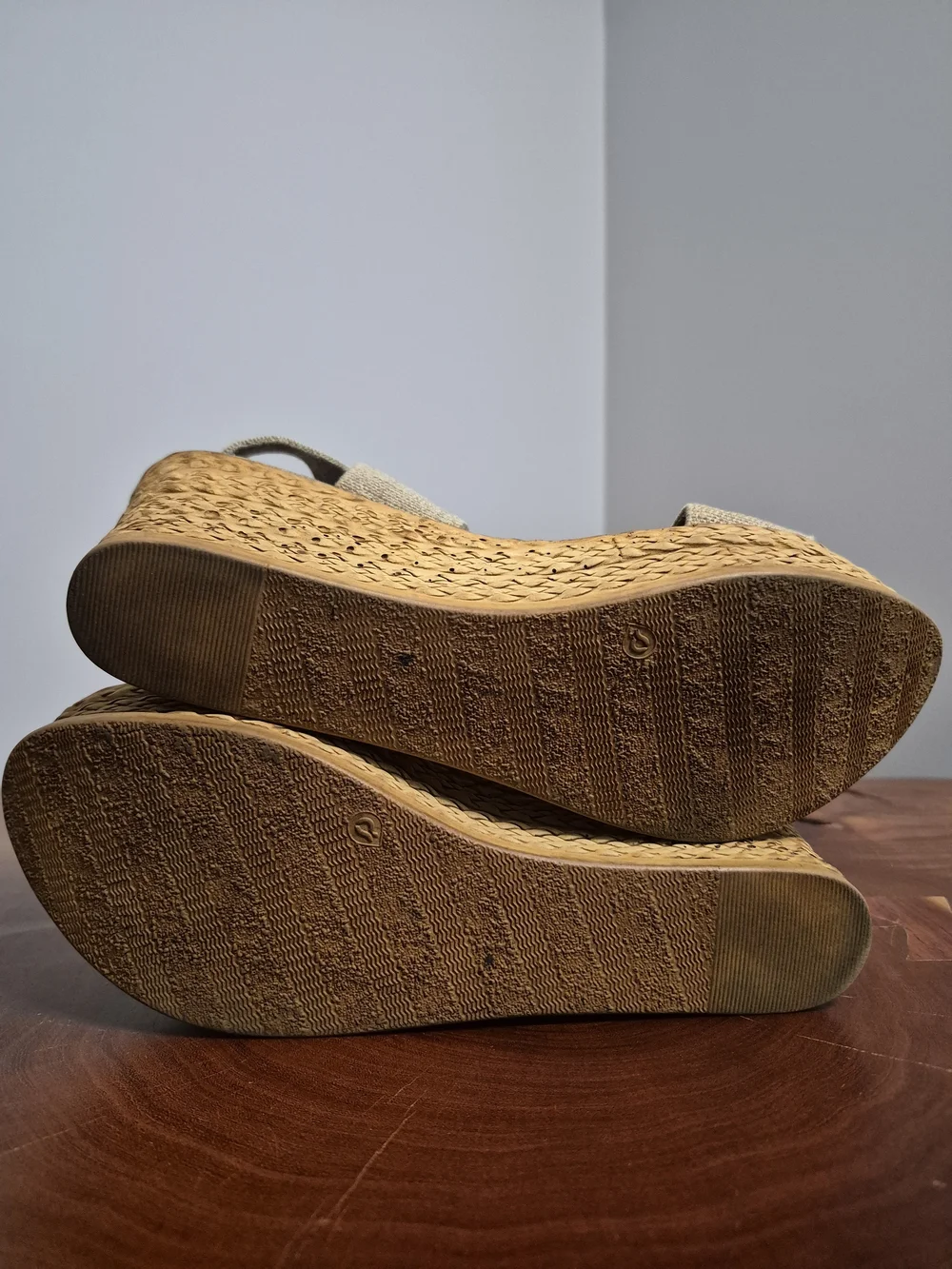 CHARLESTON SHOE CO. Bermuda Wedge Sandal Linen - 8